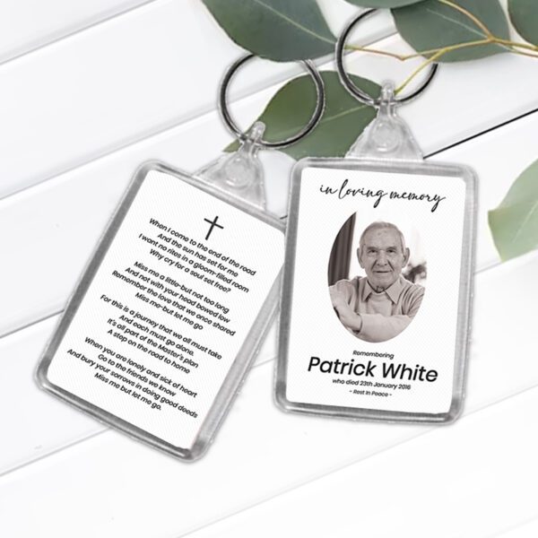 Keyring Adelia Memorial